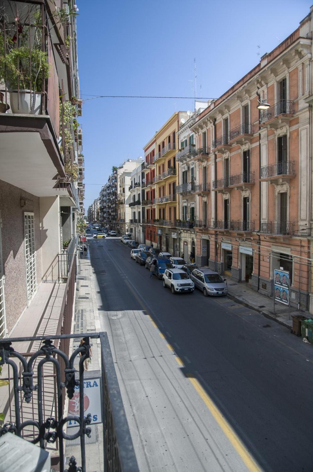 Palazzo Italia Apartments Bari Exterior foto